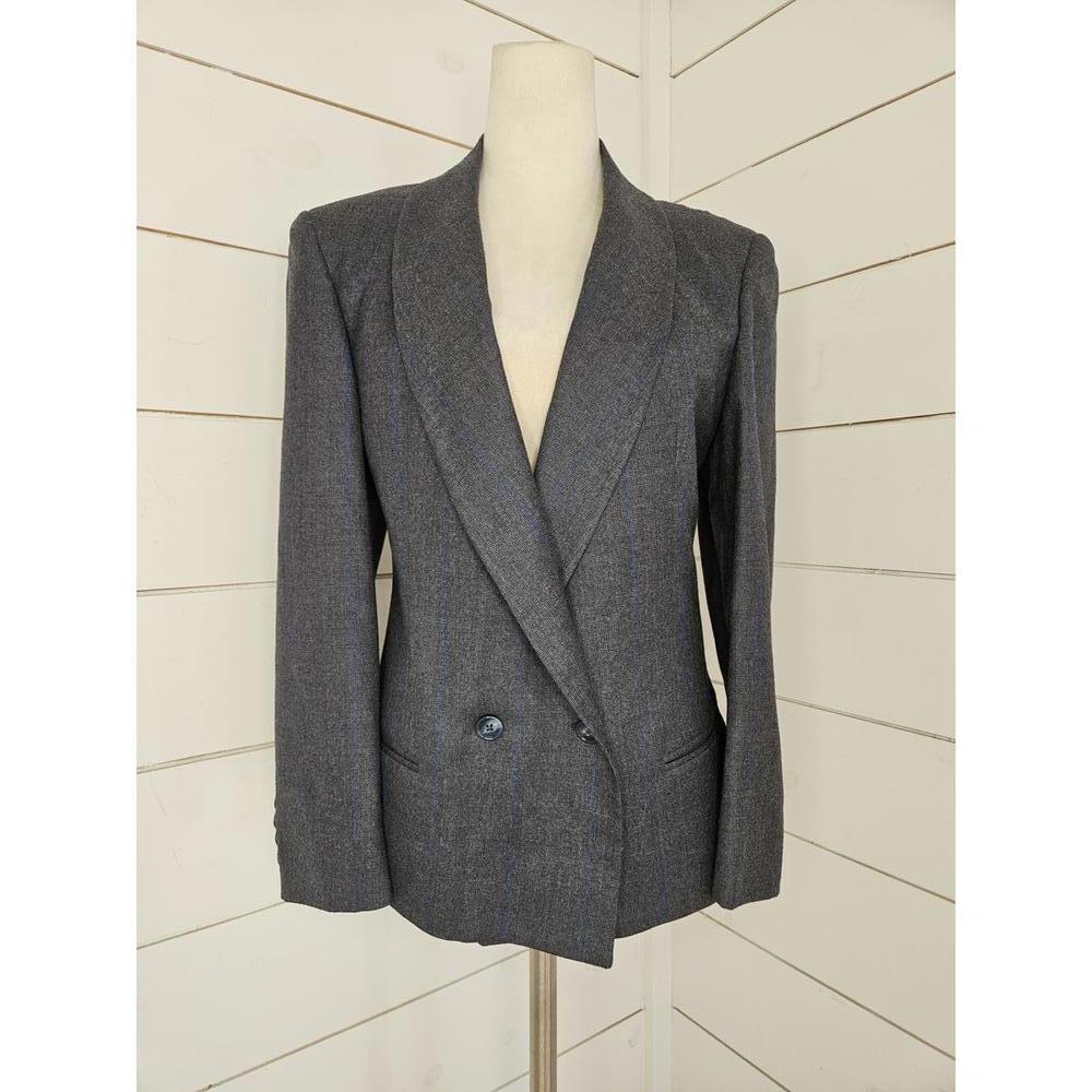 Vintage Austin Reed size 12P (altered to petite) grey w/ blue detail suit jacket